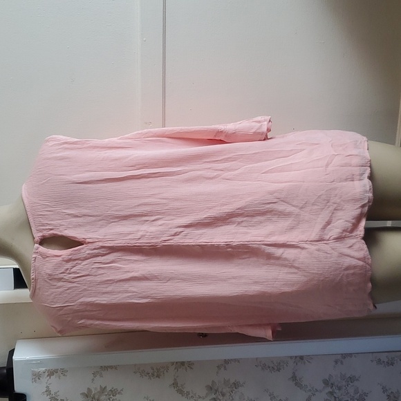 NWT St Johns Bay Womens Top Pink flowy cold shoulder Blouse Size XXL - Picture 4 of 9